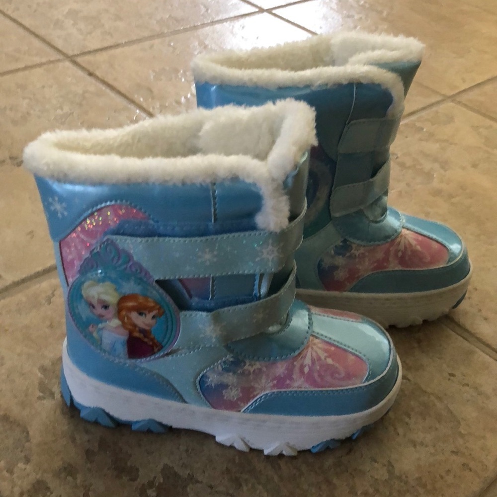 Brand New W/O Tags- Frozen Snow Boots